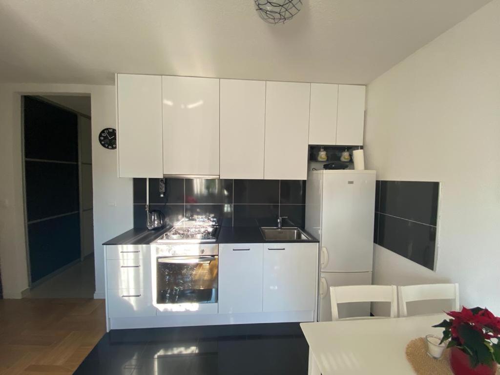 Studio Apartman Ana Zagreb Ngoại thất bức ảnh